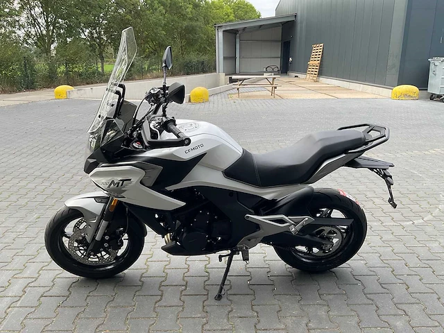 2024 cf moto - 700 mt - motorcycle - afbeelding 11 van  11
