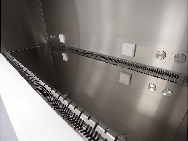 2024 clean air door baker biovanguard 5 laminaire stroomkast - afbeelding 4 van  7