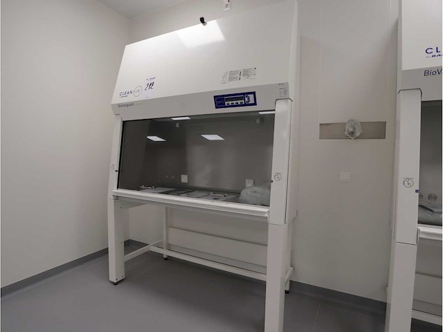 2024 clean air door baker biovanguard 5 laminaire stroomkast - afbeelding 2 van  7
