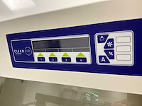 2024 clean air door baker biovanguard 5 laminaire stroomkast - afbeelding 4 van  5