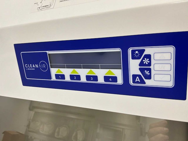 2024 clean air door baker biovanguard 5 laminaire stroomkast - afbeelding 4 van  5