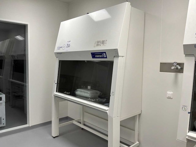 2024 clean air door baker biovanguard 5 laminaire stroomkast - afbeelding 2 van  7
