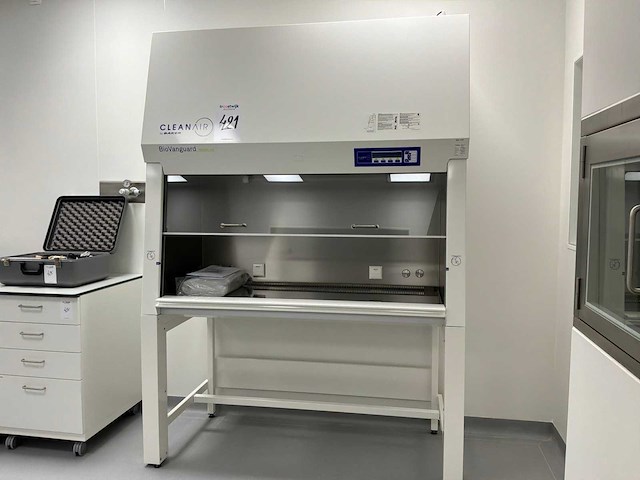 2024 clean air door baker biovanguard 5 laminaire stroomkast - afbeelding 2 van  7