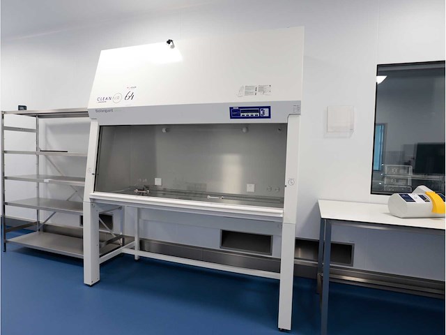 2024 clean air door baker biovanguard 6 laminaire flow cabinet - afbeelding 2 van  6
