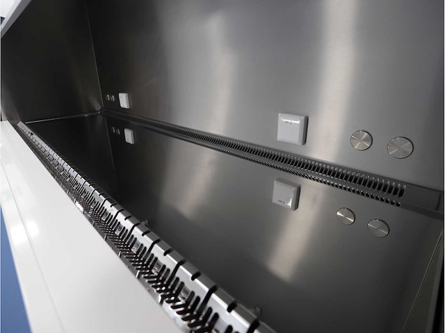 2024 clean air door baker biovanguard 6 laminaire flow cabinet - afbeelding 4 van  6