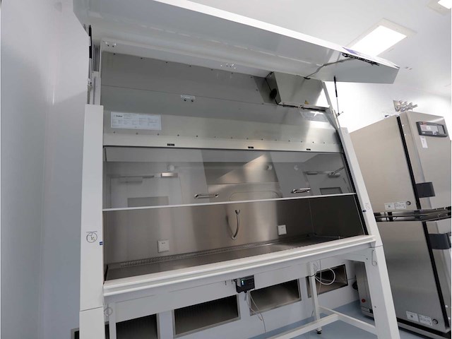 2024 clean air door baker biovanguard 6 laminaire flow cabinet - afbeelding 3 van  7