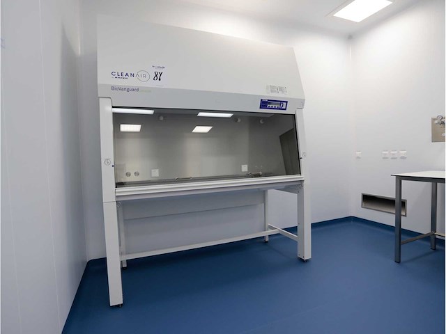 2024 clean air door baker biovanguard 6 laminaire flow cabinet - afbeelding 1 van  7