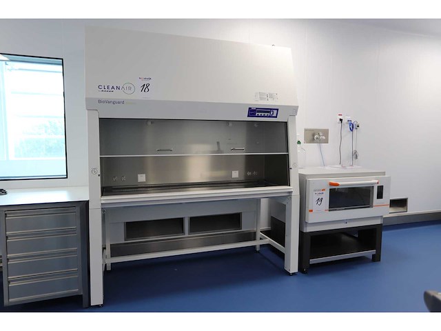 2024 clean air door baker biovanguard 6 laminaire flow cabinet - afbeelding 7 van  9