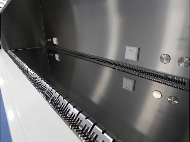 2024 clean air door baker biovanguard 6 laminaire flow cabinet - afbeelding 2 van  6