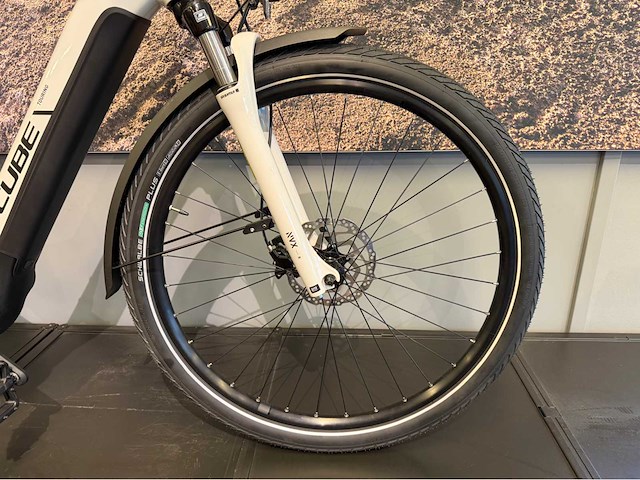 2024 cube touring hybrid exc 500 elektrische damesfiets - 56cm - afbeelding 10 van  17