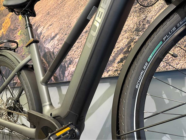 2024 cube touring hybrid pro 625 elektrische damesfiets - 54cm - afbeelding 4 van  18