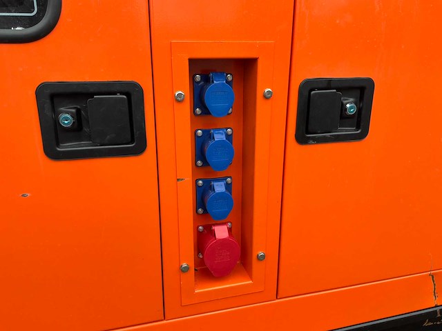 2024 daewoo dagfs-25 noodstroomaggregaat - afbeelding 2 van  6