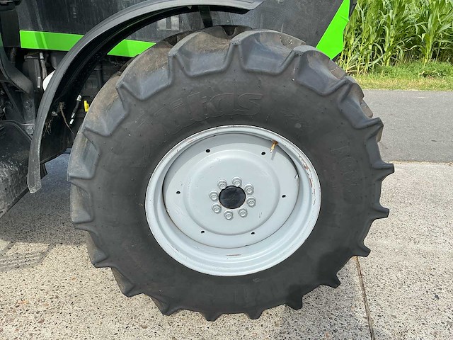 2024 deutz-fahr 5115 vierwielaangedreven landbouwtractor - afbeelding 33 van  45