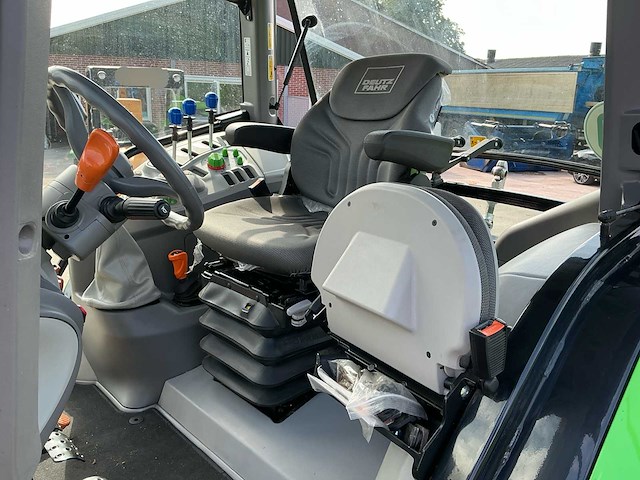 2024 deutz-fahr 5115 vierwielaangedreven landbouwtractor - afbeelding 32 van  45