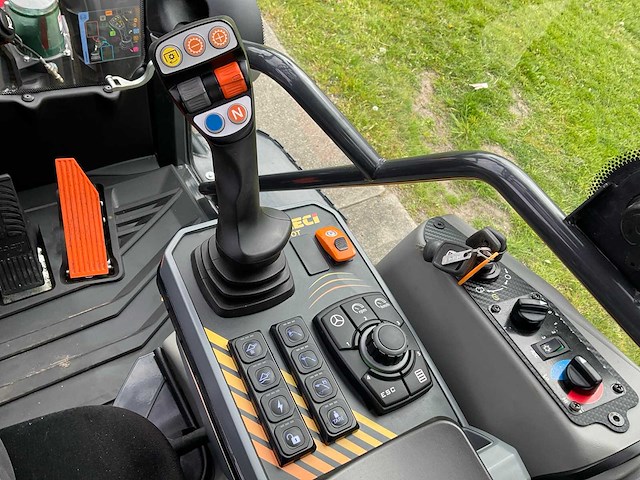 2024 dieci agri pivot t70 knik verreiker - afbeelding 10 van  29