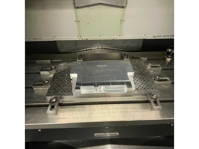 2024 dormac dnm 5700 cnc verticaal bewerkingscentrum - afbeelding 2 van  31