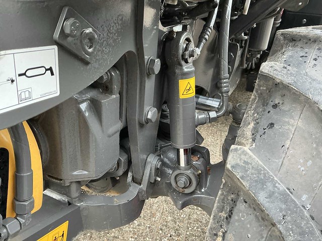 2024 fendt 211v vario profi smalspoortractor - afbeelding 2 van  21