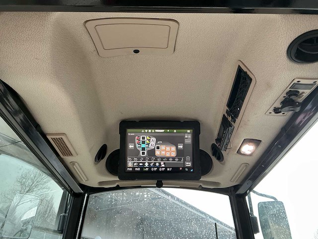 2024 fendt 211v vario profi smalspoortractor - afbeelding 7 van  21