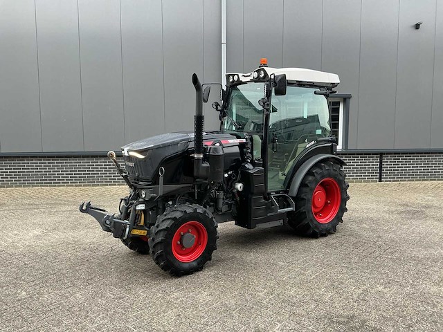 2024 fendt 211v vario profi smalspoortractor - afbeelding 1 van  21