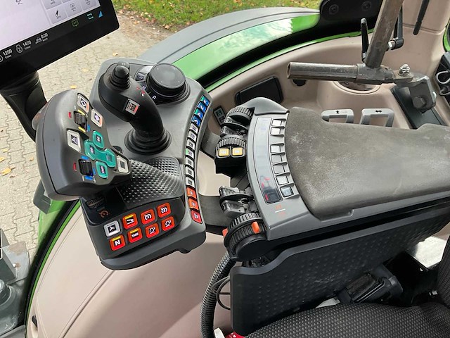 2024 fendt 724 vierwielaangedreven landbouwtractor - afbeelding 4 van  39