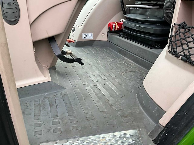 2024 fendt 724 vierwielaangedreven landbouwtractor - afbeelding 38 van  39