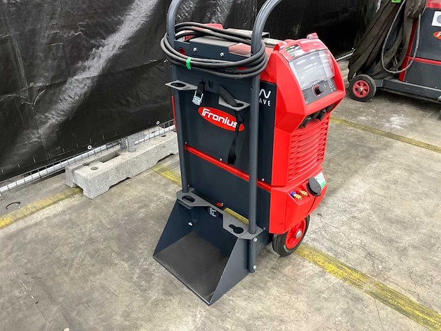 2024 fronius i-wave dc 300i dc tig-lasmachine - afbeelding 3 van  9