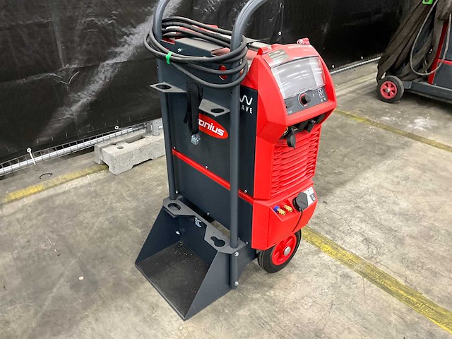 2024 fronius i-wave dc 300i dc tig-lasmachine - afbeelding 2 van  6