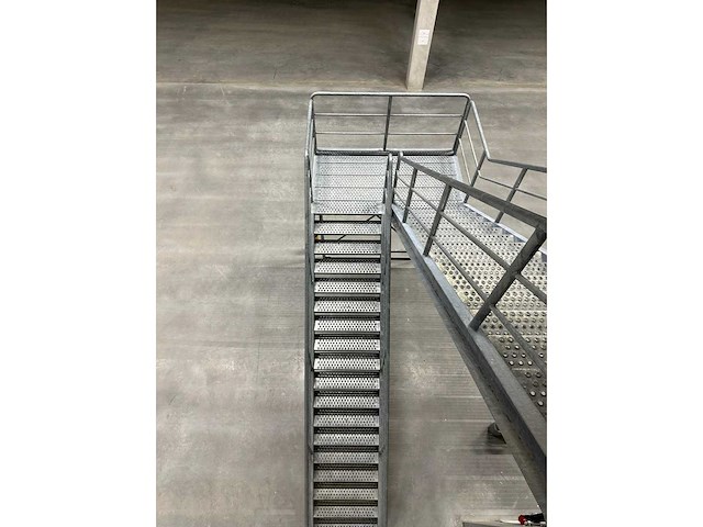 2024 gegalvaniseerde stalen trap - afbeelding 5 van  5