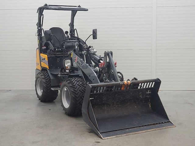 2024 giant g2300 x-tra hd shovel - afbeelding 2 van  14