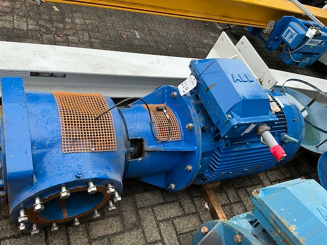 2024 gruppo aturia bg60eg8e koelwaterpomp - afbeelding 4 van  10