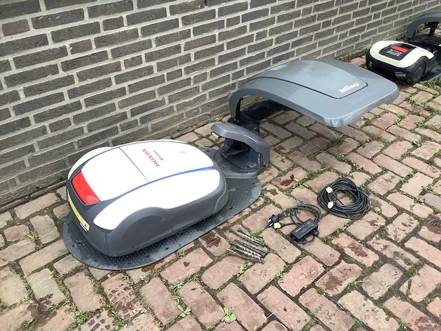 2024 honda hrm2500-ec robotmaaier - afbeelding 1 van  6