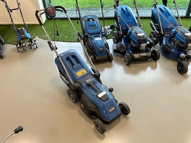 2024 hyundai 57050 grasmaaier - afbeelding 1 van  6