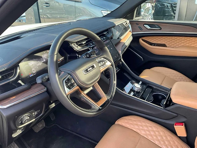 2024 jeep grand cherokee l personenauto - afbeelding 16 van  55