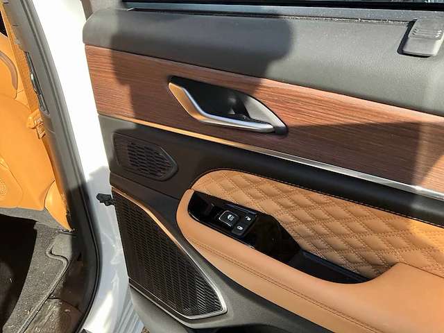 2024 jeep grand cherokee l personenauto - afbeelding 32 van  55