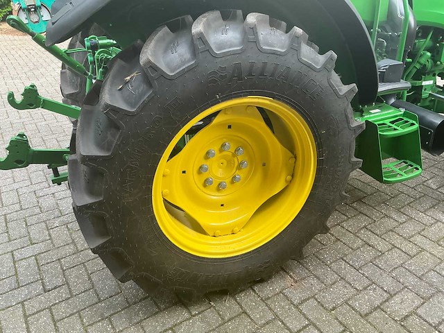 2024 john deere 5050e 4x4 mini tractor “demo” 9 uur - afbeelding 28 van  41