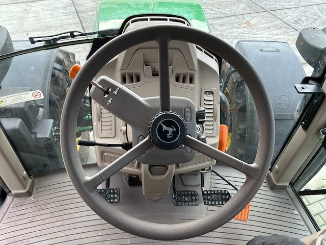 2024 john deere 6120m vierwielaangedreven landbouwtractor - afbeelding 20 van  32