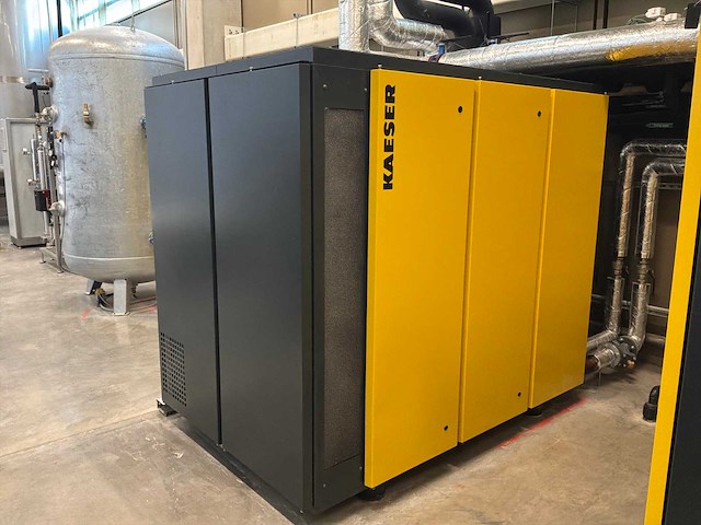 2024 kaeser csg 75 w sfc schroefluchtcompressor - afbeelding 2 van  5