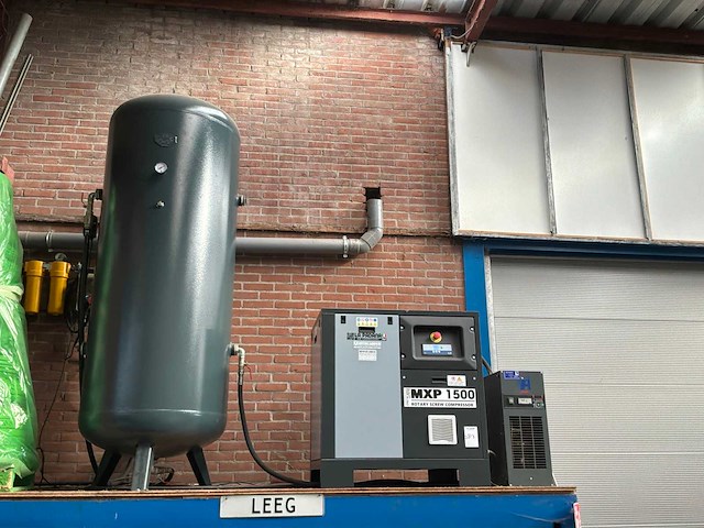 2024 la padana mxp 1500 schroefcompressor met buffertank en luchtdroger - afbeelding 10 van  11
