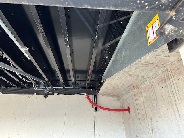 2024 loading systems elektrisch laaddock - afbeelding 7 van  10