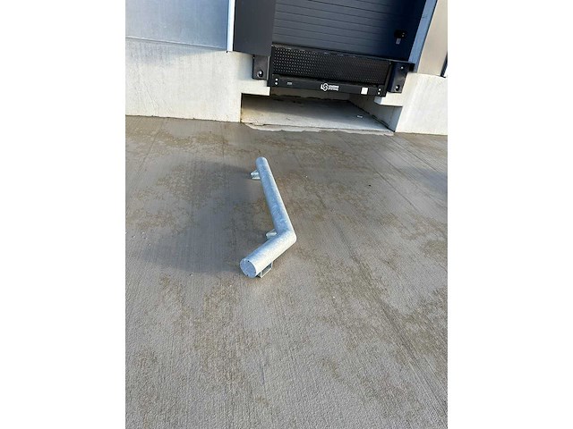 2024 loading systems elektrisch laaddock - afbeelding 10 van  10