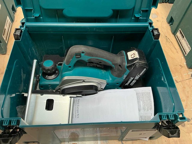 2024 makita dkp180 schaafmachine - afbeelding 2 van  3