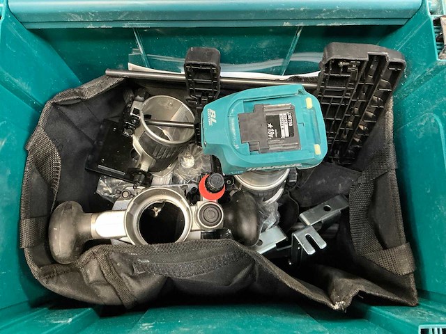 2024 makita drt50 freesmachine - afbeelding 2 van  4