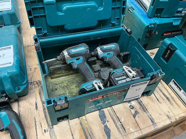 2024 makita dtd153 slagschroefmachine (2x) - afbeelding 1 van  3