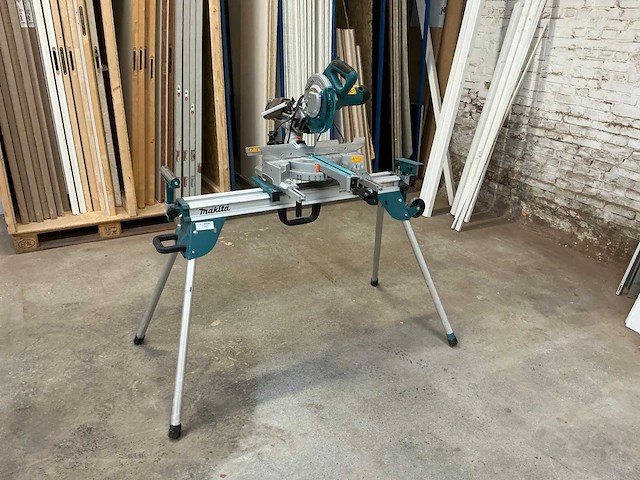 2024 makita ls0815fl afkortzaag - afbeelding 1 van  7