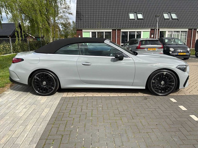 2024 mercedes-benz 200 amg line cle cabriolet personenauto - afbeelding 11 van  39