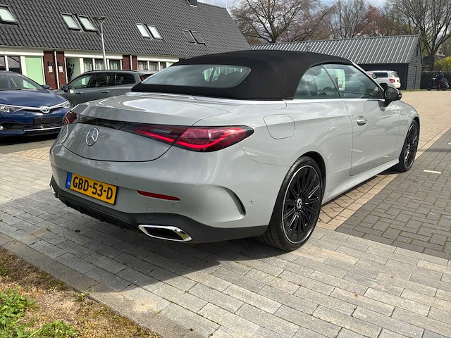 2024 mercedes-benz 200 amg line cle cabriolet personenauto - afbeelding 36 van  39