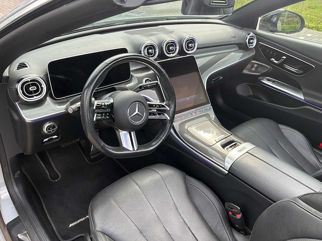 2024 mercedes-benz 200 amg line cle cabriolet personenauto - afbeelding 14 van  33