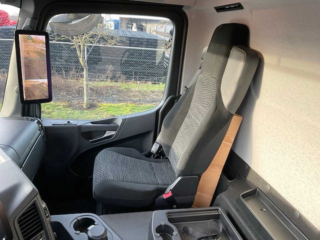 2024 mercedes-benz actros 2127 vrachtwagen - afbeelding 24 van  32