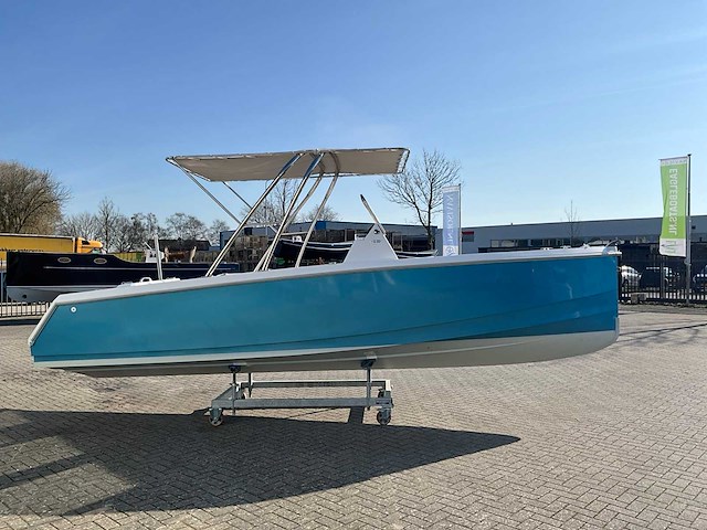 2024 navaro 21 consoleboot - afbeelding 16 van  19