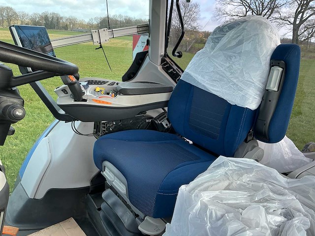 2024 new holland t7.245 new gen vierwielaangedreven landbouwtractor - afbeelding 30 van  42